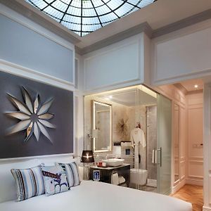 Chambre Confortable Lit King-Size